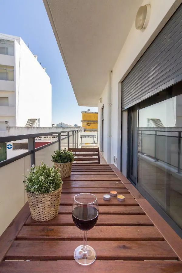 Lägenhet Condominio Ondas Do Mar -Coastal Comfort- Olhão